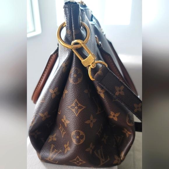 Authentic Louis Vuitton Pallas MM Monogram Canvas Black Leather Adjustable Strap - Picture 6 of 17